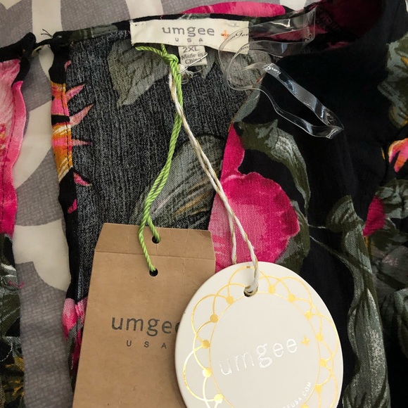 Tropical Romper - Picture 3 of 3